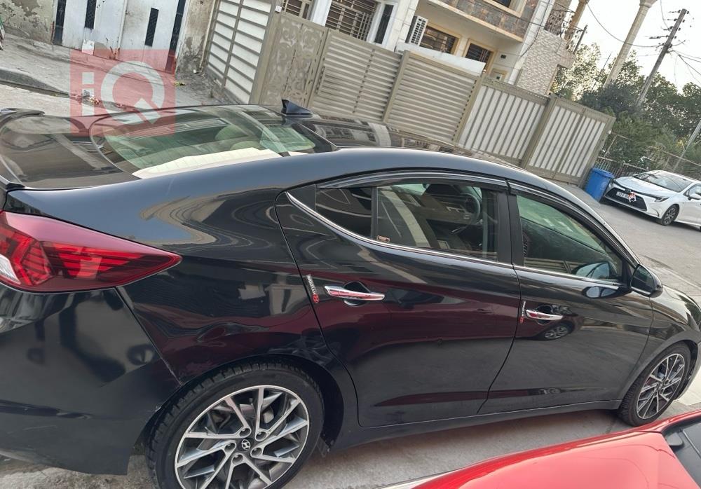 هيونداي النترا